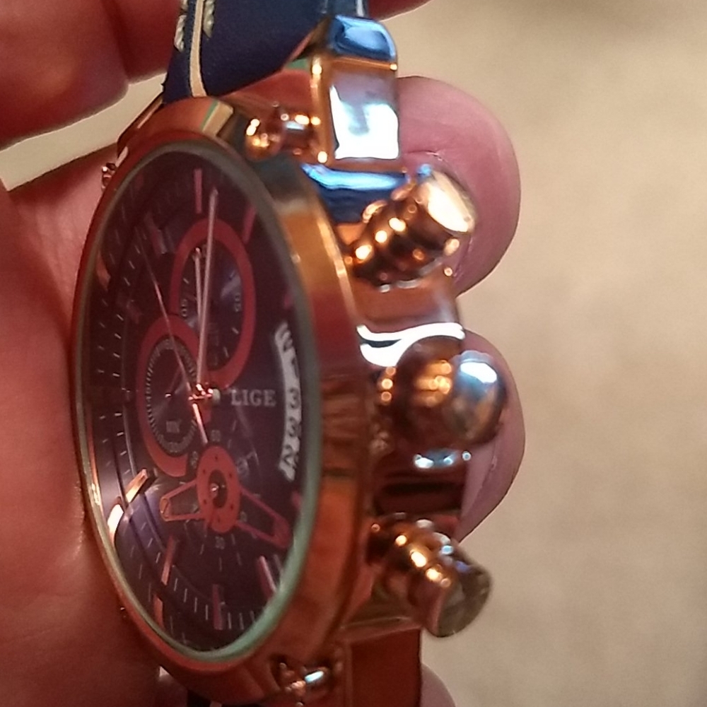 Watch - Picture 3 of 8